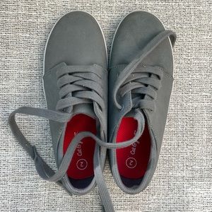 Cat and Jack size 2 nice shoe